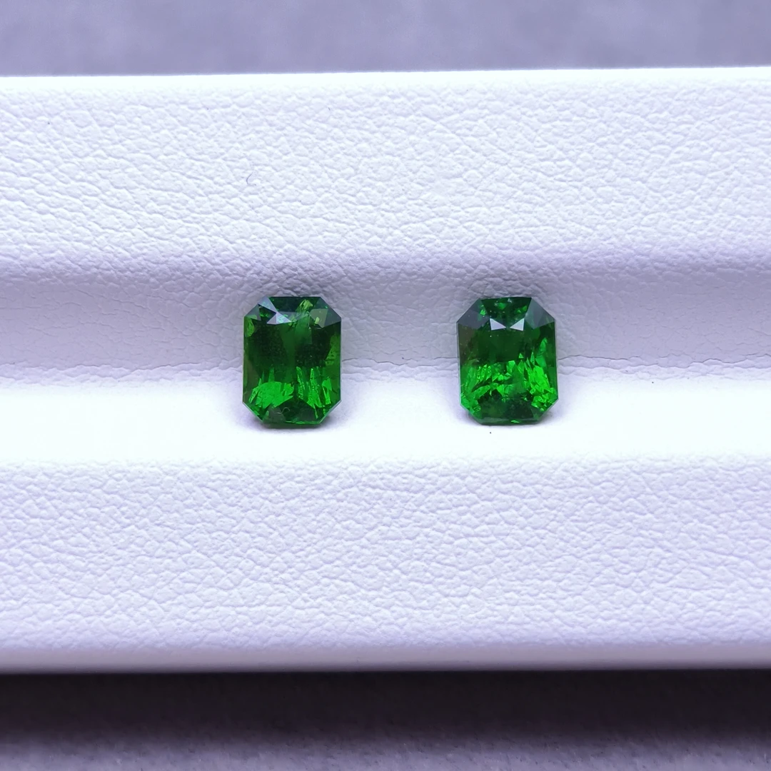 TVSPvv pair 沙弗莱石-2.12ct（01021400）0321