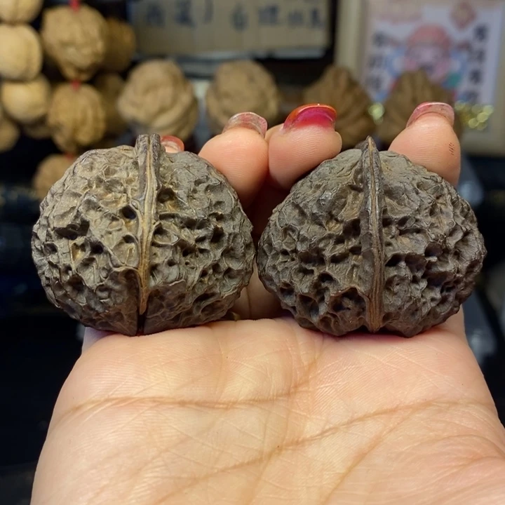 文玩核桃吊坠8帝王帽