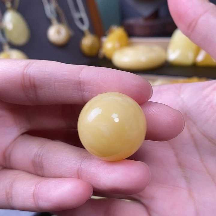 琥珀未镶嵌裸石圆珠