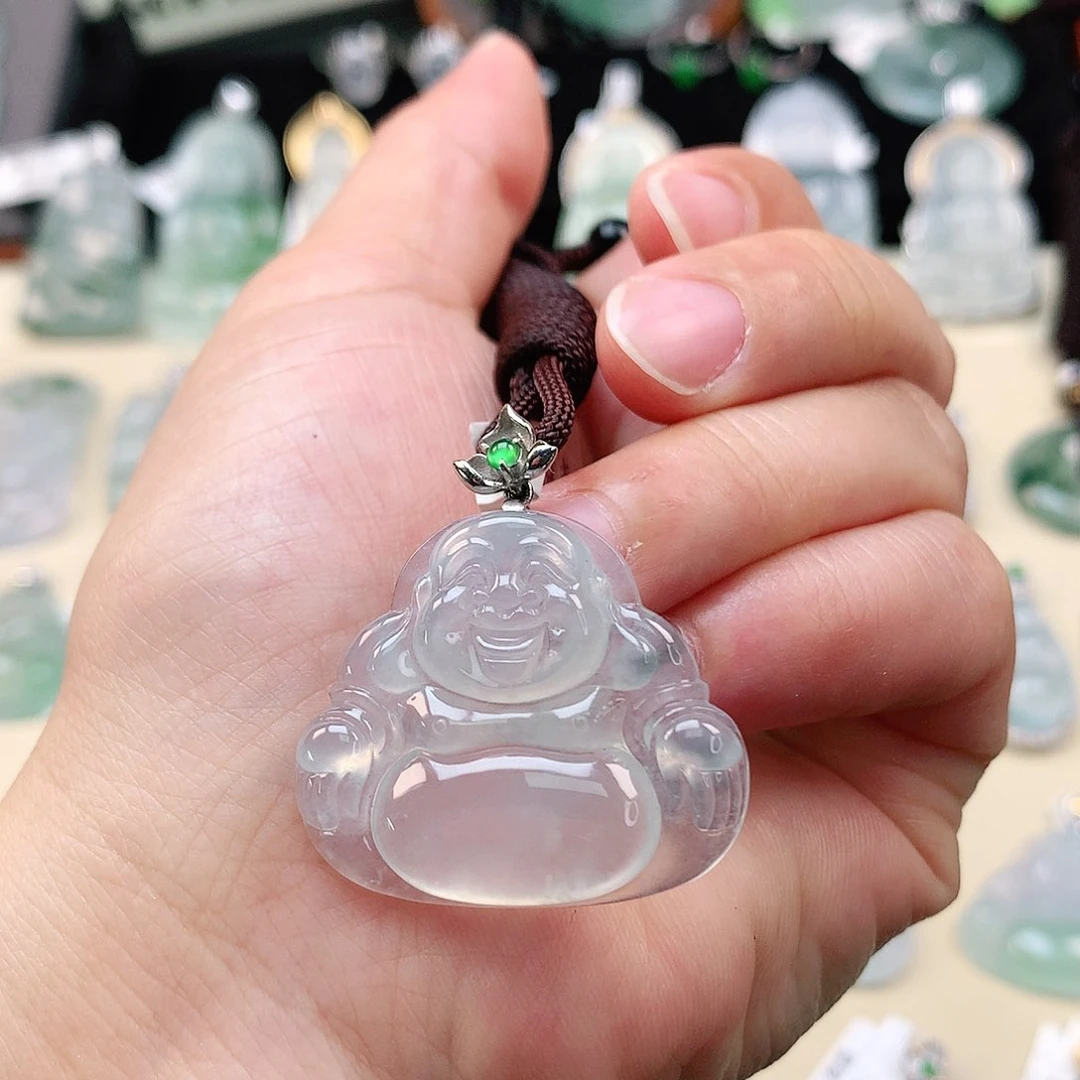 翡翠18K金镶嵌颈饰佛公