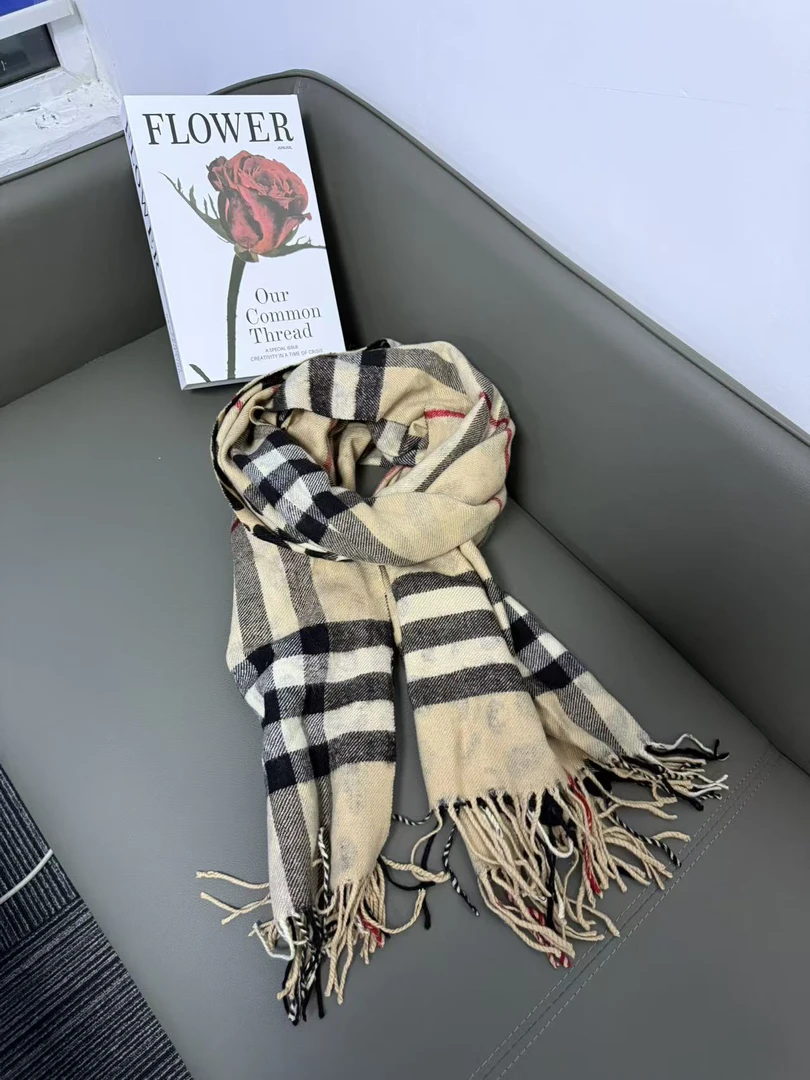 艳儿家【100羊毛可披肩围巾】格纹百搭名族风披肩围巾两用