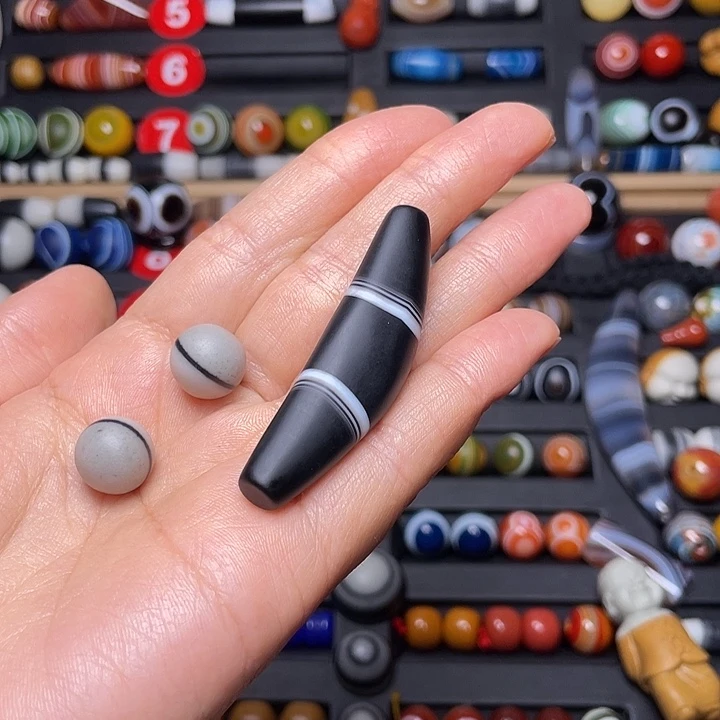 白***耀玛瑙/玉髓颈饰未镶嵌配饰