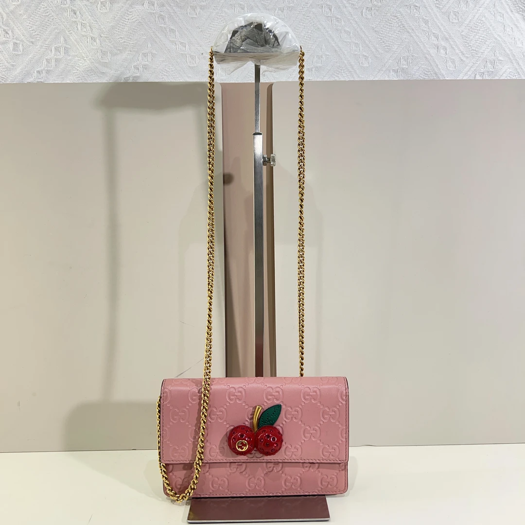 95新 GUCCI/古驰 GUCCI古驰樱花粉樱桃链条包a8679