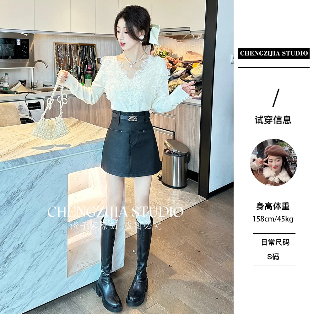 【裴诗婷】DD0455花朵法式修身V领拼接打底衫