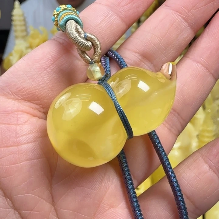 未镶嵌蜜蜡珠宝奇石