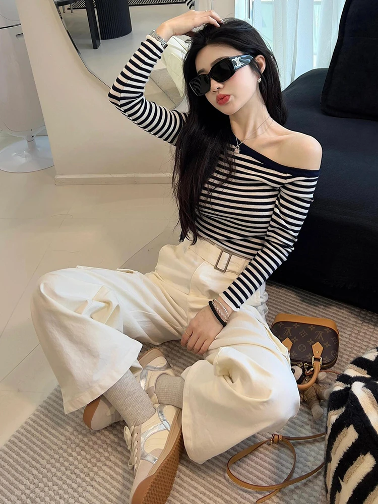 黑白条纹露肩长袖T恤女装2025新款初夏季韩系chic别致上衣休闲裤