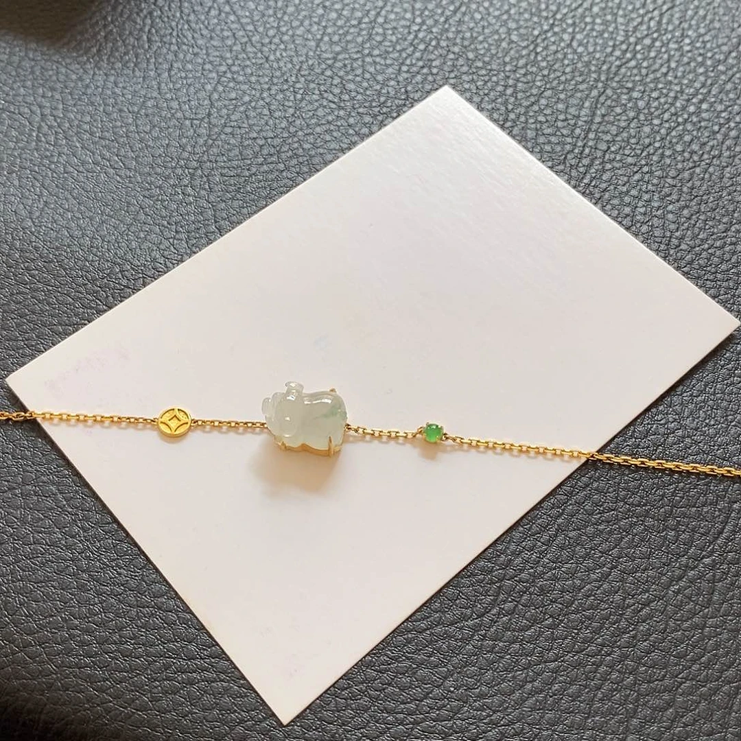 翡翠颈饰18K金镶嵌飘花立体福猪猪手链