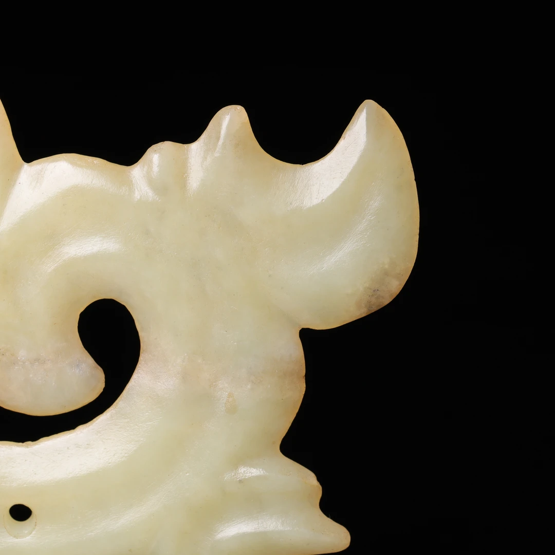 明代河磨玉勾形佩