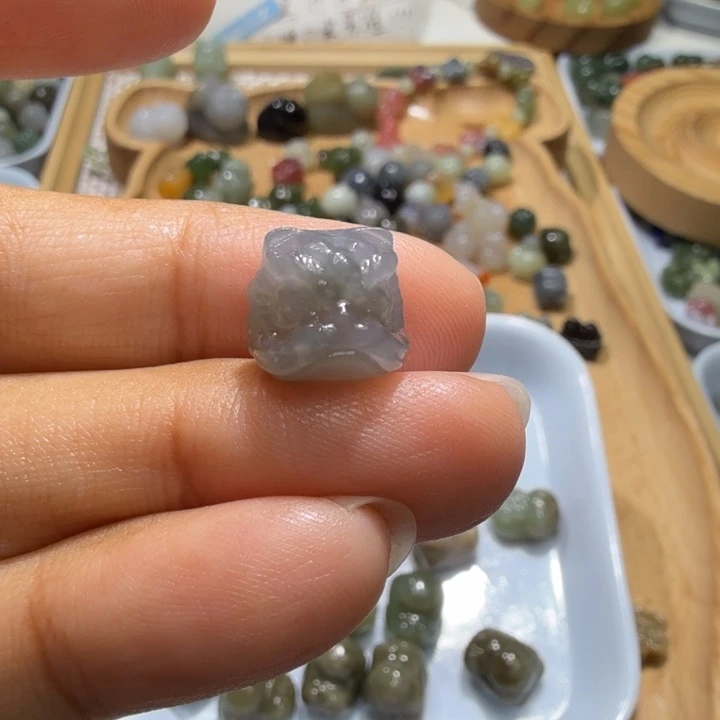 和田玉未镶嵌珠宝半成品