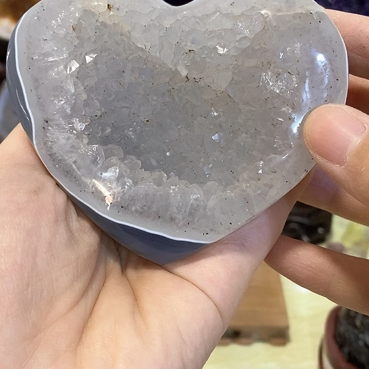 未镶嵌水晶大型摆件（非配饰）