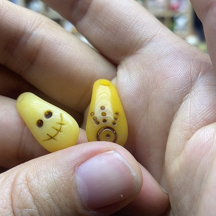 大叶紫檀（黑酸枝木类）