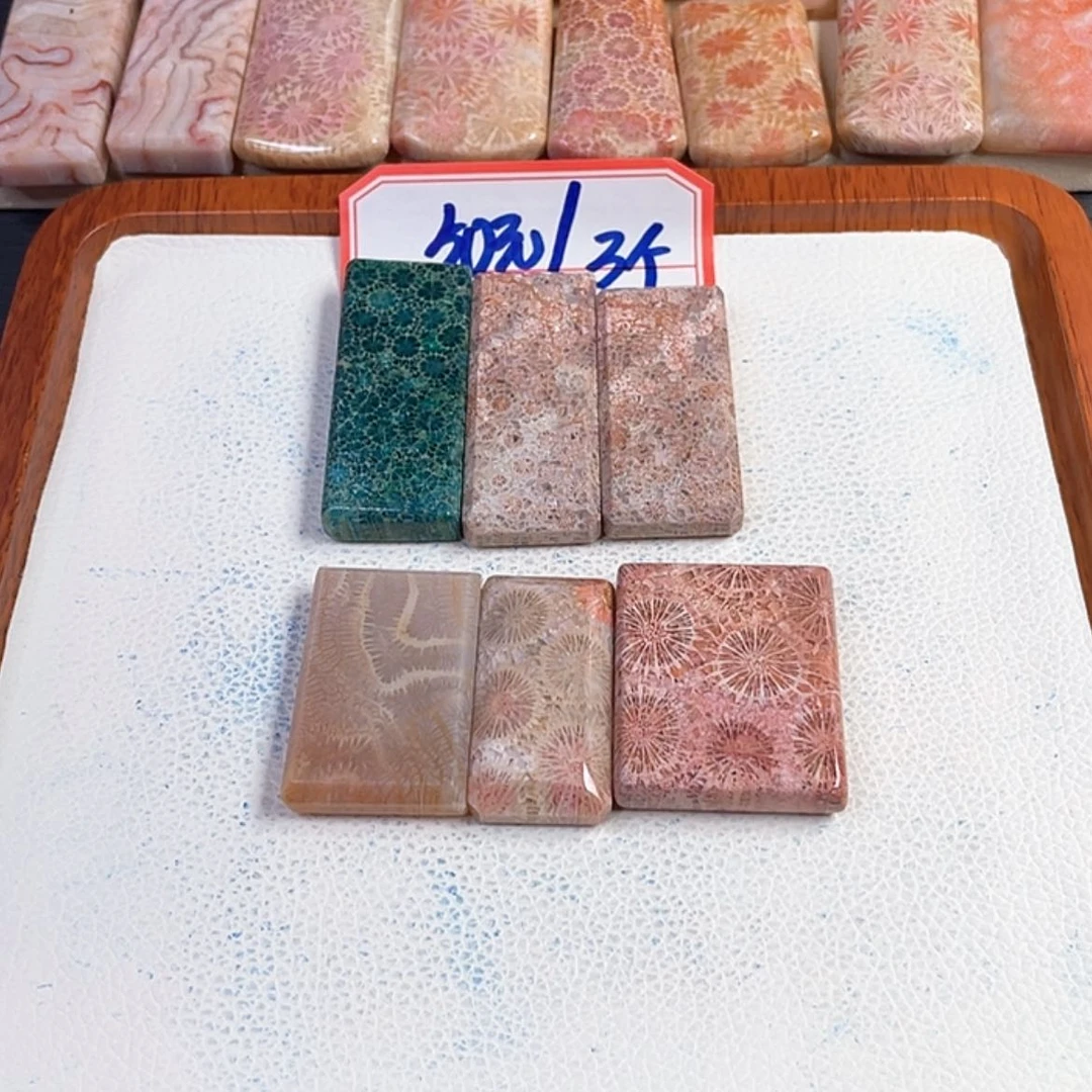 【闪购商品】硅化玉吊坠(赠链)未镶嵌花**忧