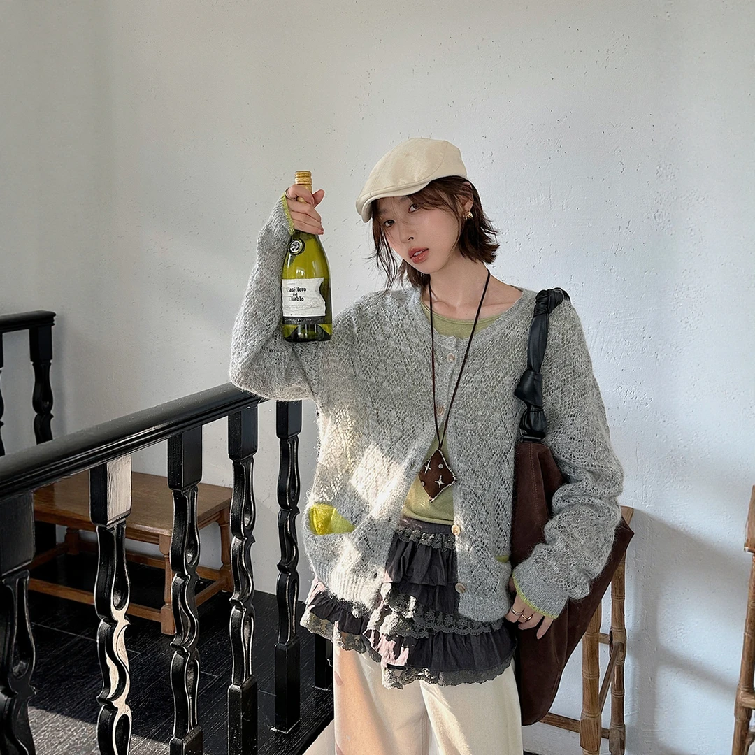 REREK设计师品牌休闲镂空圆领撞色绒感毛织开衫R25C07110175