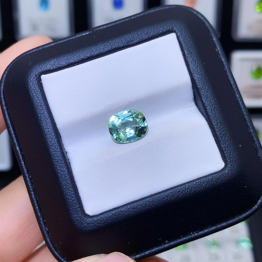 碧玺裸石未镶嵌2.52克拉