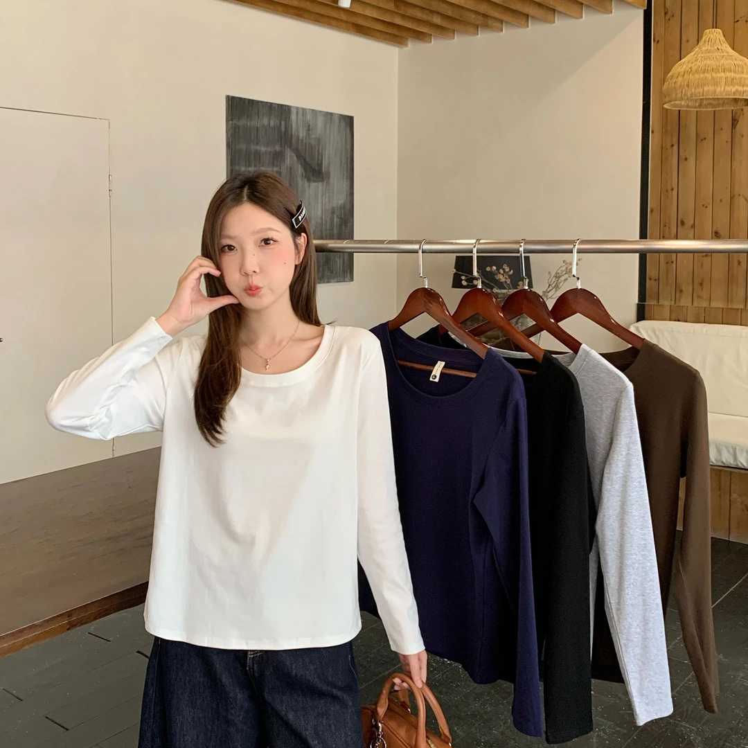 胖mm长袖宽松2025新款圆领简约打底T恤春秋季纯色显瘦休闲上衣女