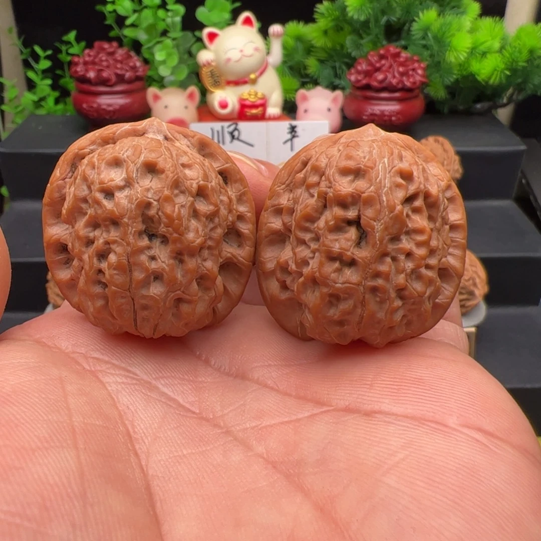 把件文玩核桃正版血麒麟，尺寸35.5