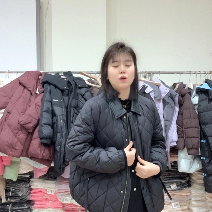 *****芮娜依莲芮娜依莲