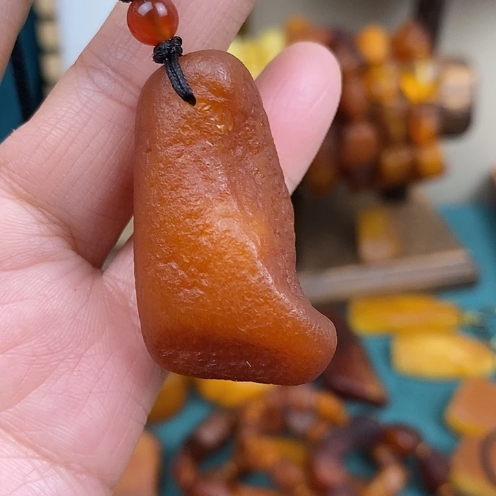 蜜蜡未镶嵌颈饰吊坠