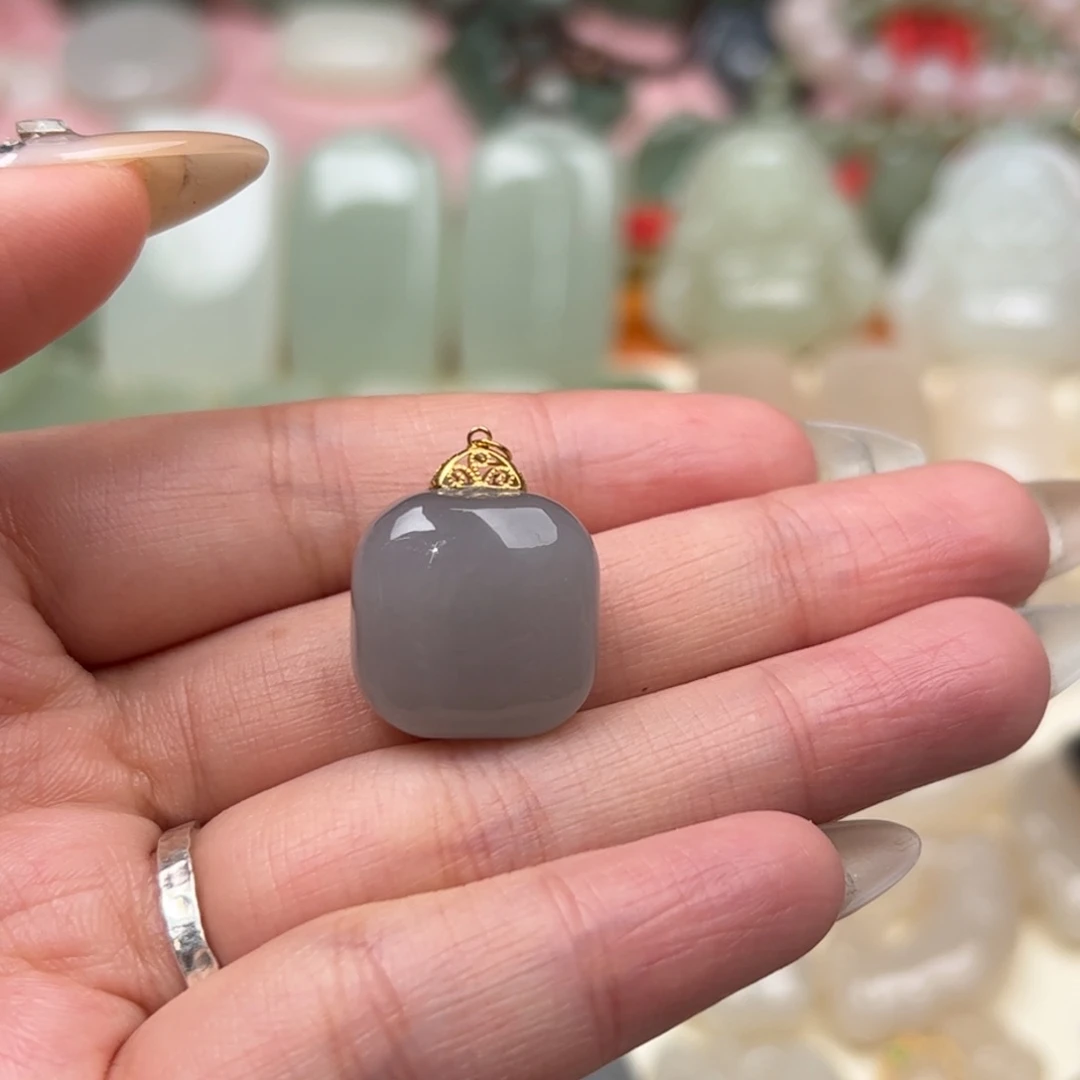 和田玉颈饰未镶嵌用****2