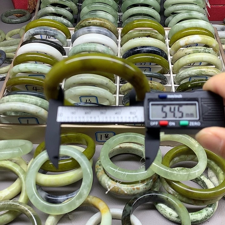 蛇纹石玉合金手镯22