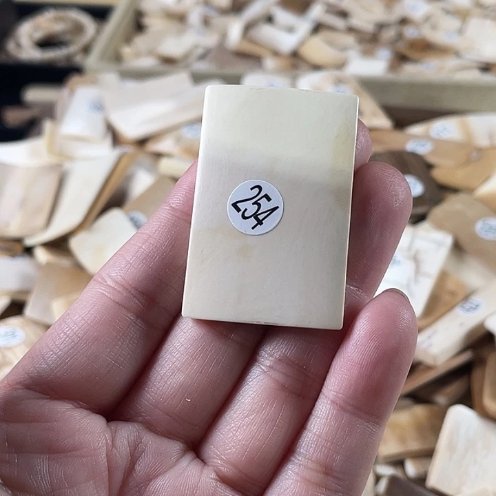 泥塑不打孔联系客服