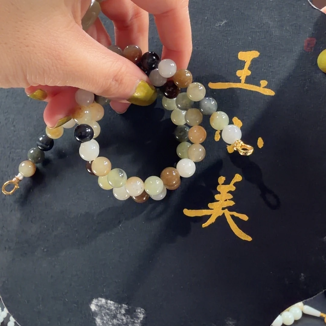 和田玉未镶嵌颈饰楼兰三色8mm