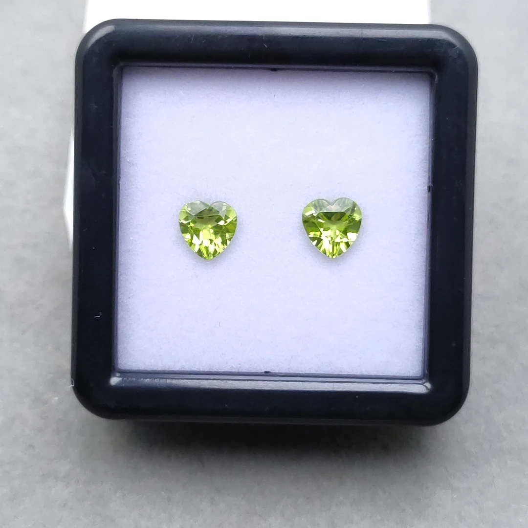 橄榄石pair-1.52ct（01079804）0709