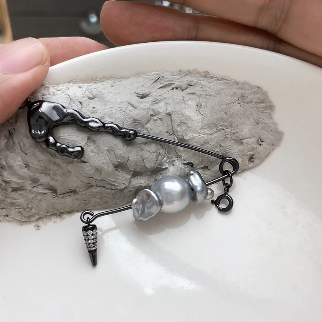 一***了颈饰银S925镶嵌海水珍珠