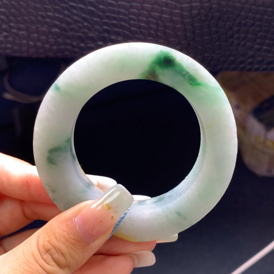 定制翡翠未镶嵌手镯