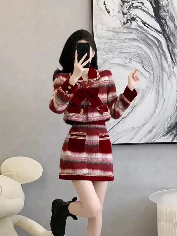 大大-氛围感显瘦时尚气质上下两件套