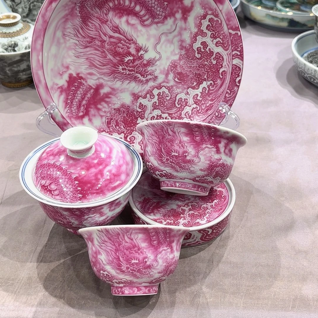 瓷片景德镇瓷器精品陈列