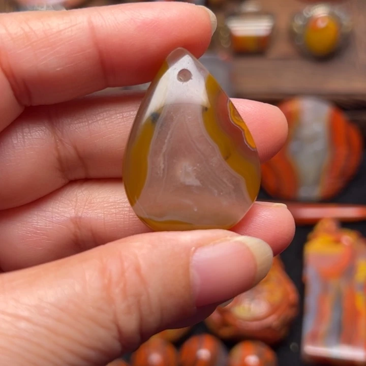 玛瑙/玉髓未镶嵌颈饰