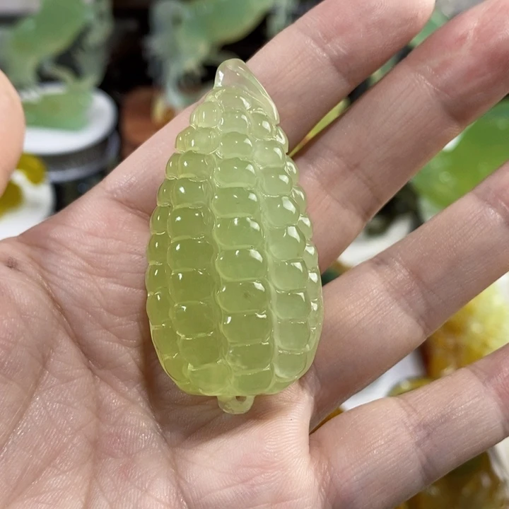 未镶嵌岫玉挂件吊坠