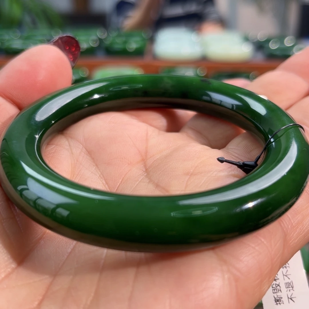 未镶嵌手镯和田玉（碧玉）