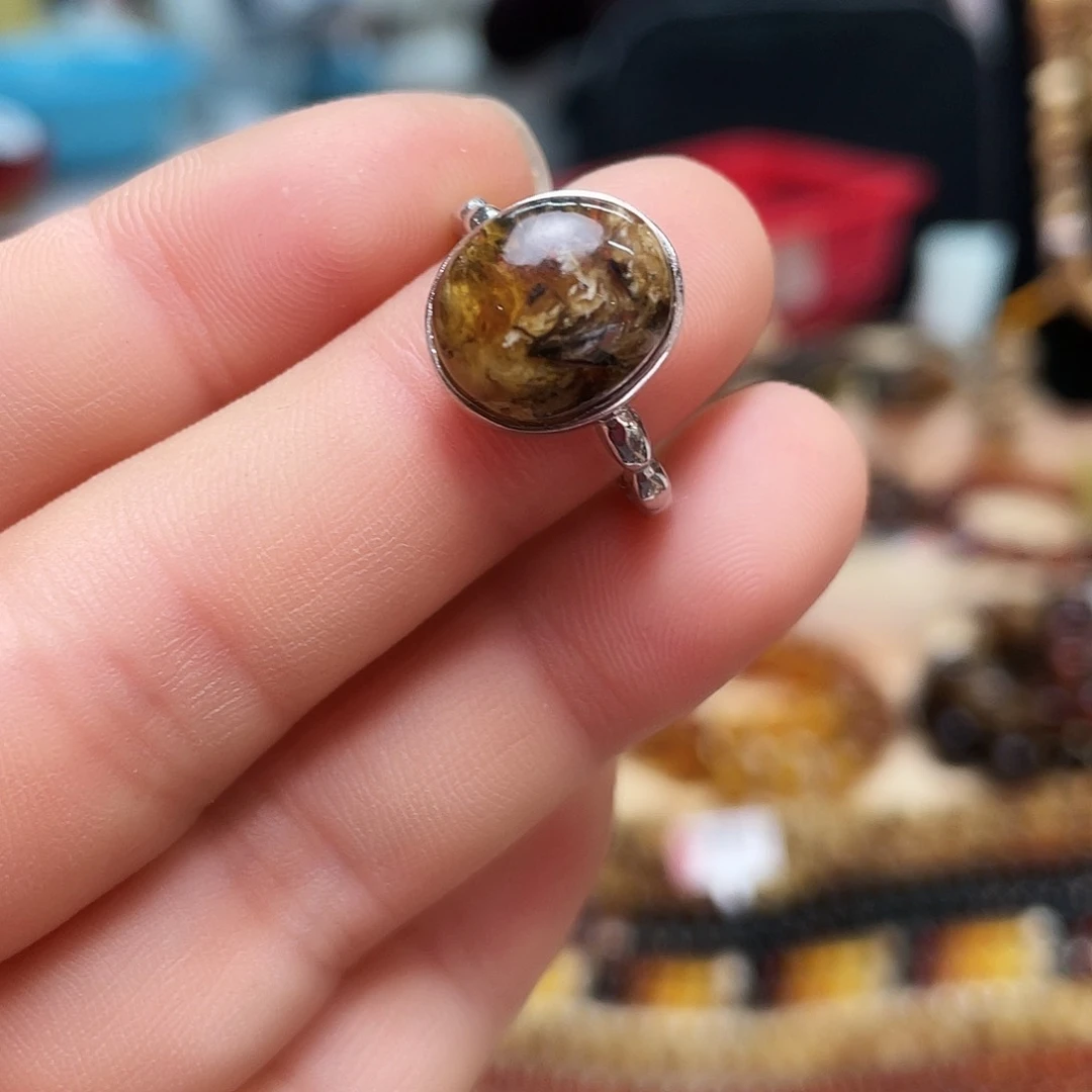 琥珀裸石未镶嵌大