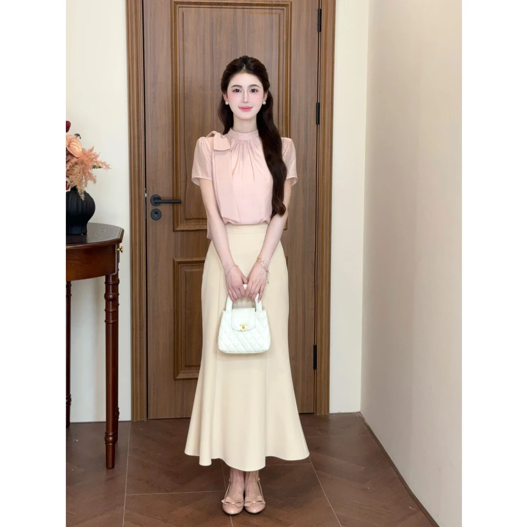【温柔姐姐】LiLi韩系温柔风粉色上衣+杏色鱼尾半裙套装XMZH7636