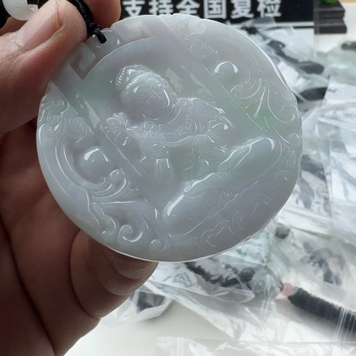 翡翠未镶嵌颈饰天然缅甸A货翡翠