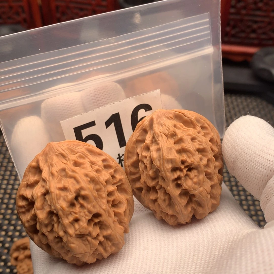 文玩核桃吊坠野牛37