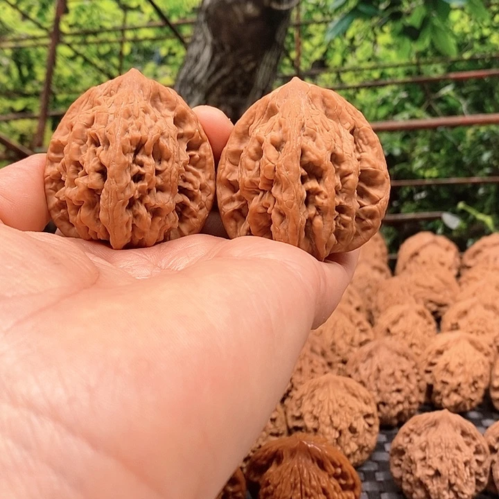 爱***生银S925百年老树核桃核桃