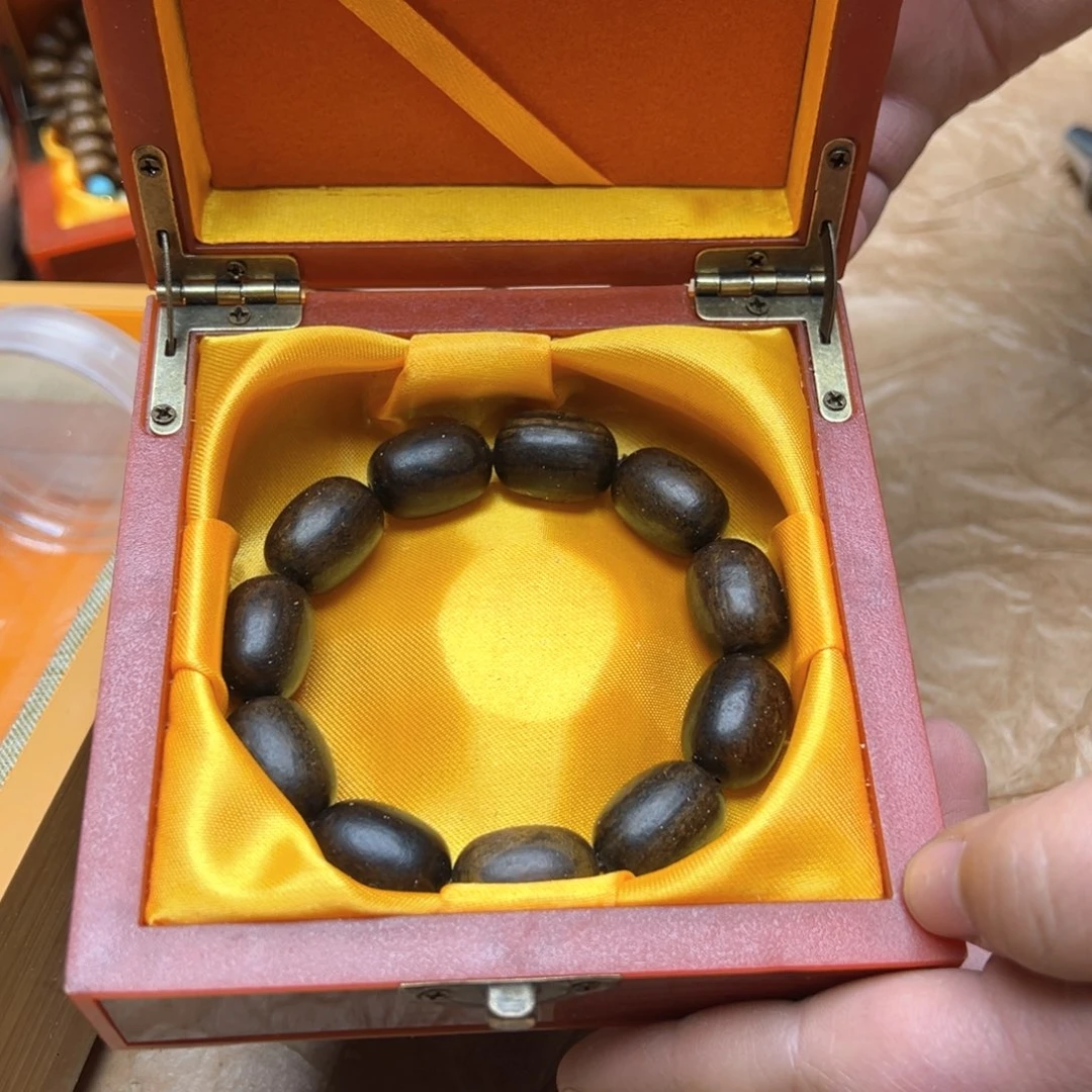 大叶紫檀（黑酸枝木类）