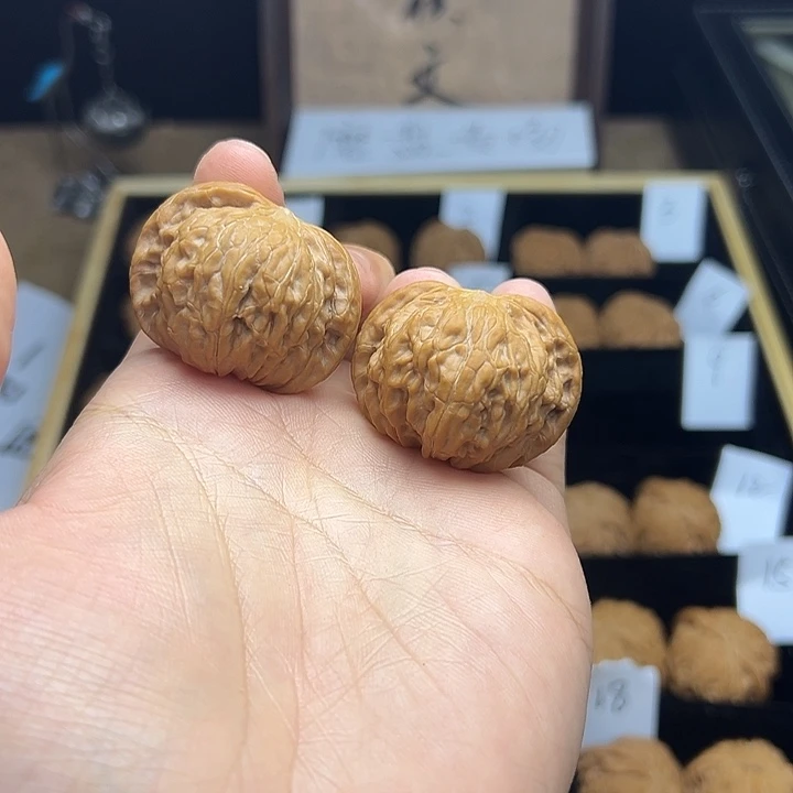心***️文玩核桃把件磨盘