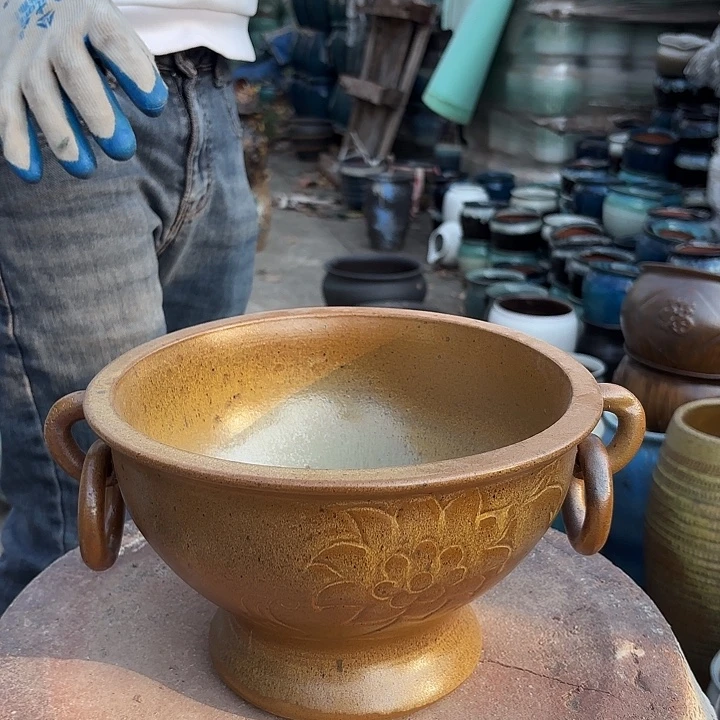 高度15厘米口25厘米