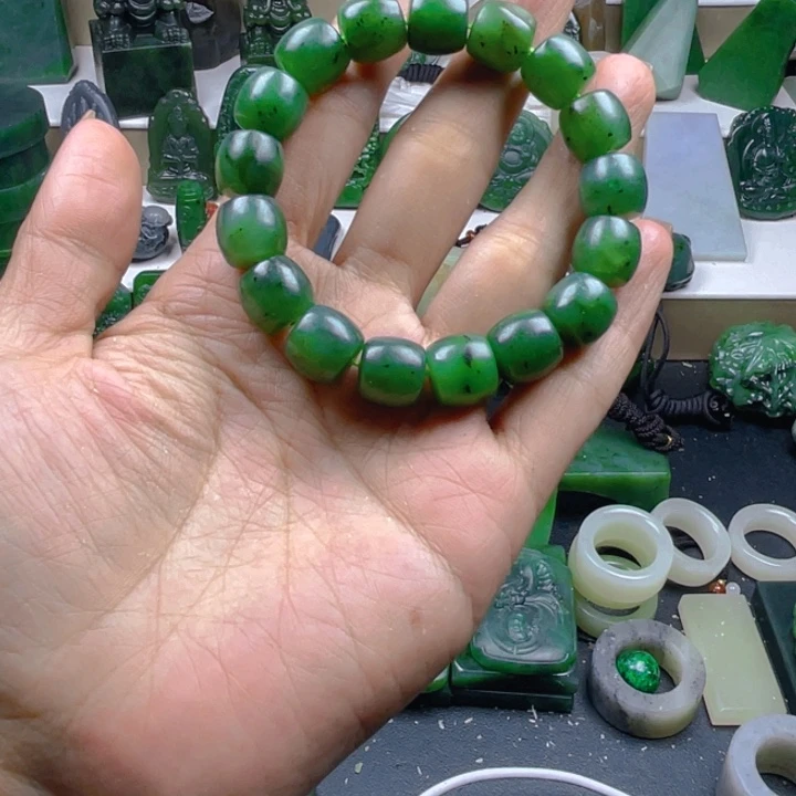 和田玉未镶嵌珠宝半成品