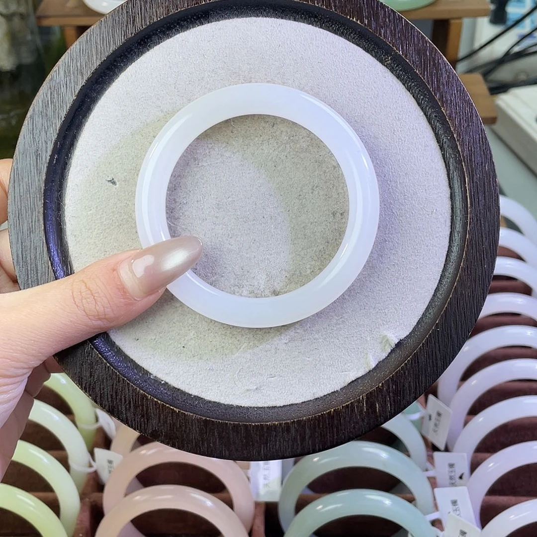 平***9玛瑙/玉髓未镶嵌手镯