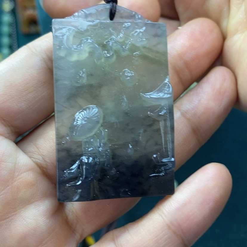 【闪购商品】蛇纹石玉未镶嵌吊坠