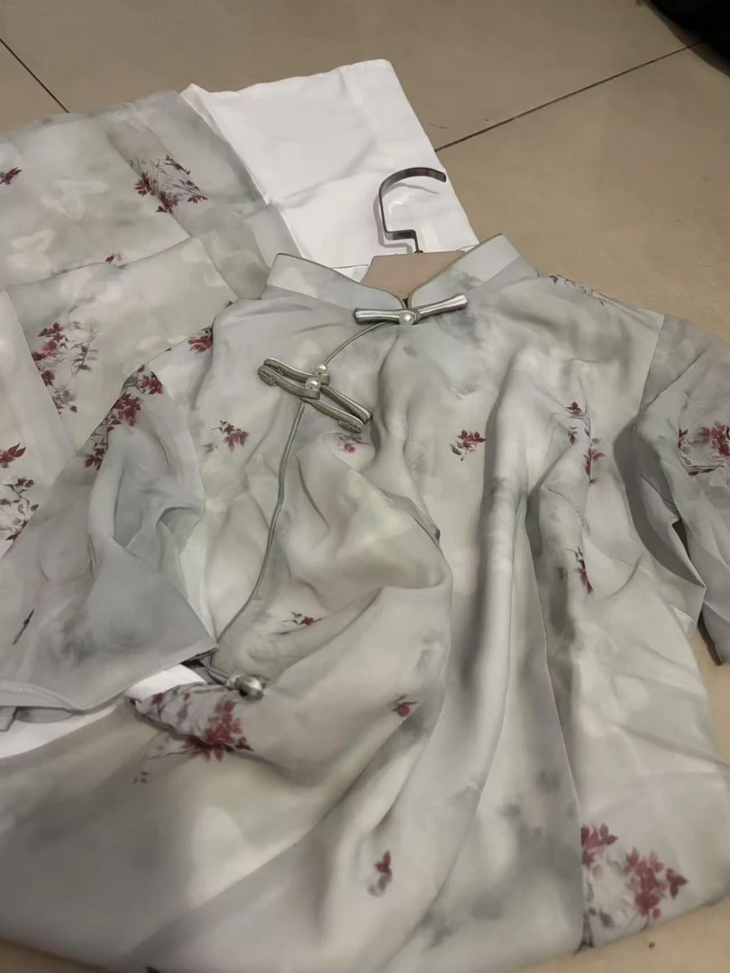 0888 绿色 红花 中式 奥戴  旗袍