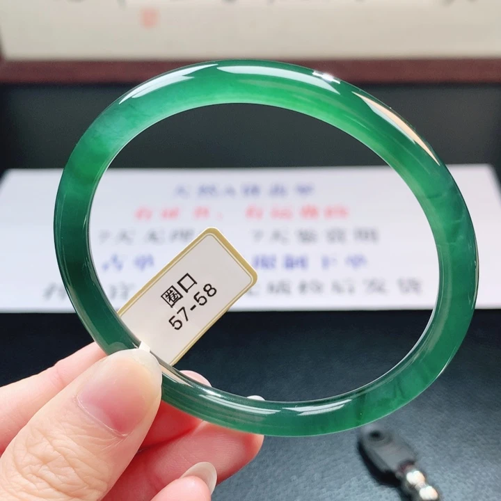 翡翠未镶嵌手镯翡翠手镯7