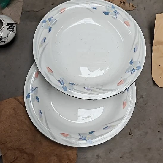 摆件陶瓷盘子碗啥都有