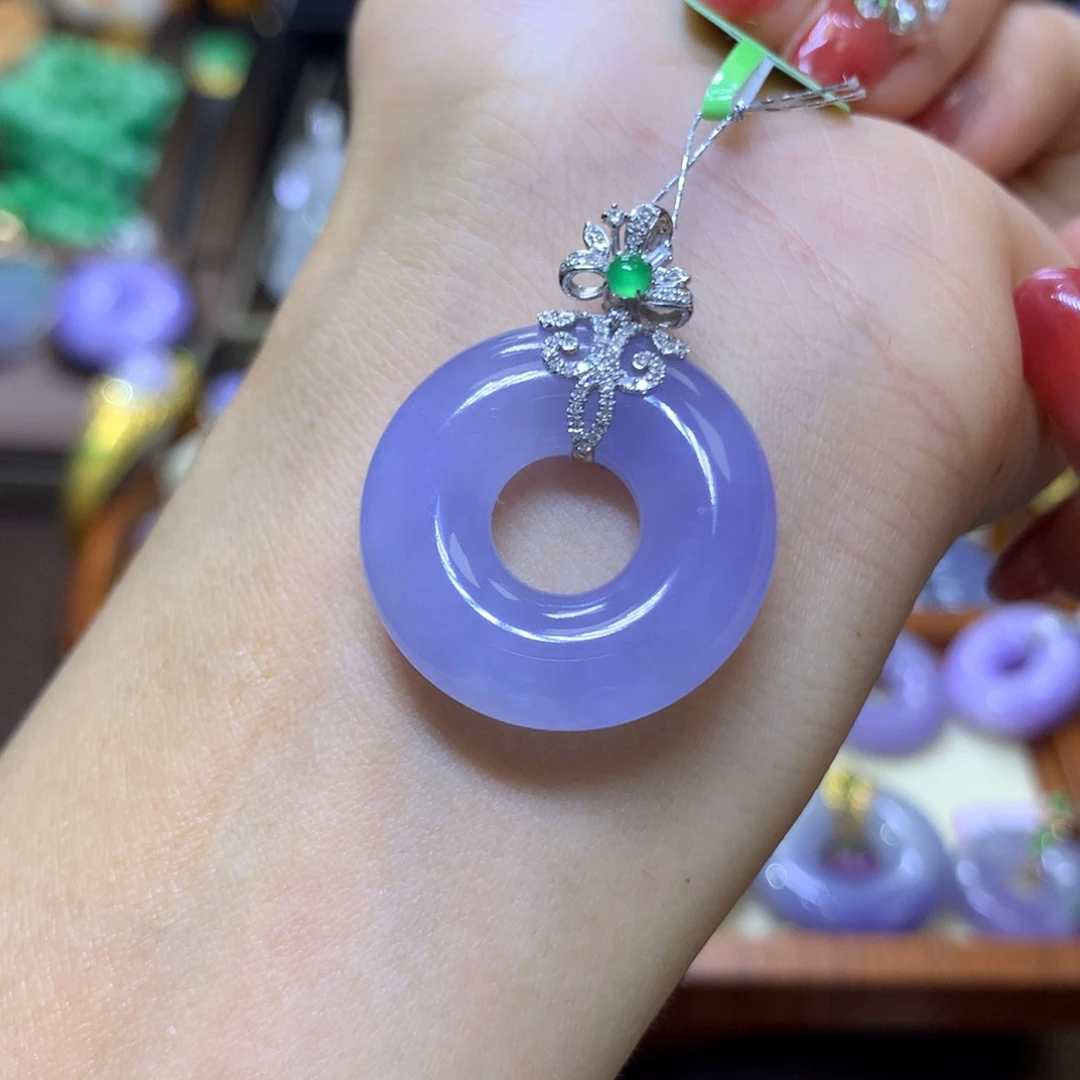 【闪购商品】翡翠颈饰18K金镶嵌?*依翡翠