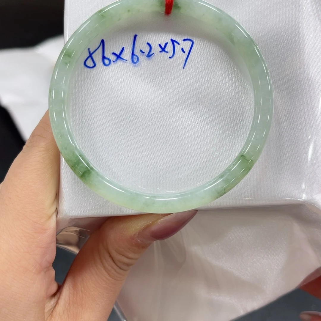 未镶嵌手镯翡翠翡翠